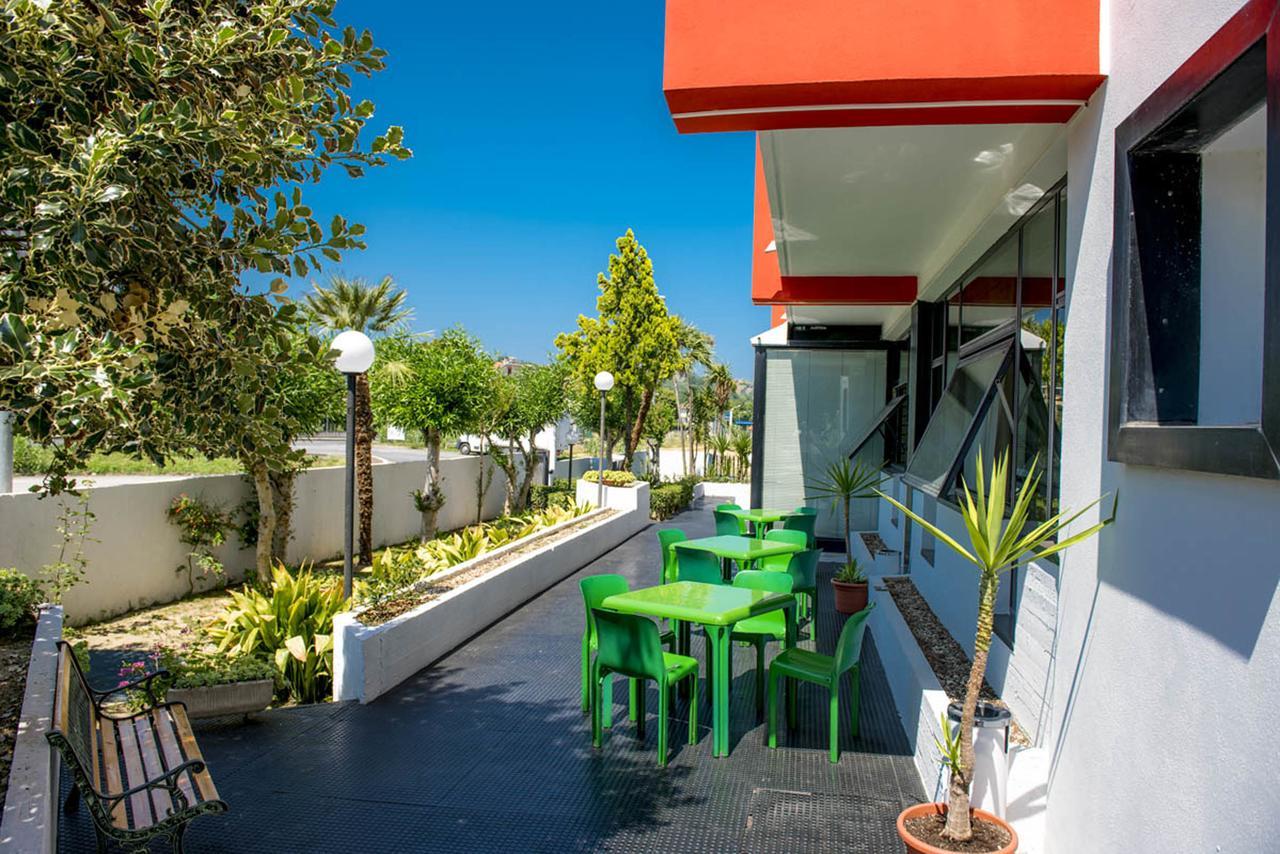 Hotel Del Cavaliere Monteprandone Kültér fotó