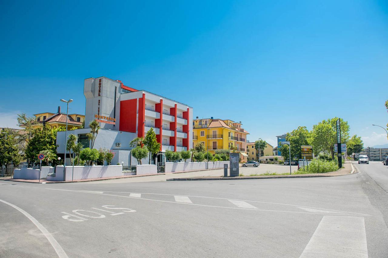 Hotel Del Cavaliere Monteprandone Kültér fotó